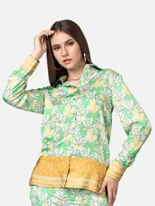 NEOFAA Spread Collar Floral Printed Casual Shirt