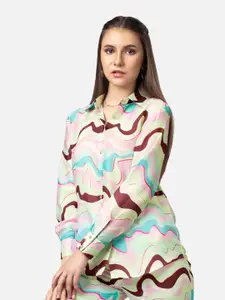NEOFAA Spread Collar Abstract Printed Casual Shirt