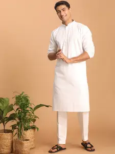 VASTRAMAY Striped Thread Work Kurta with Pyjamas