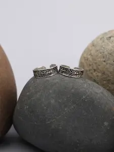 Arte Jewels Set Of 2 Silver Oxidised Toe Rings