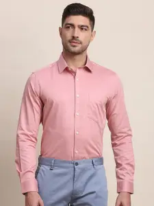 INVICTUS Slim Fit Spread Collar Pure Cotton Formal Shirt