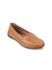 WALKWAY by Metro Women Textured Casual Loafers