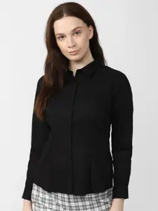 Van Heusen Woman Spread Collar Long Sleeves Formal Shirt
