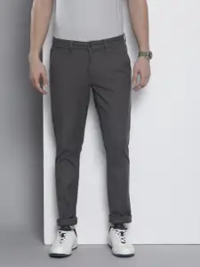 Nautica Men Checked Slim Fit Mid-Rise Trousers
