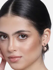 Estele White Circular Studs Earrings