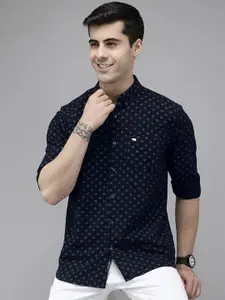 THE BEAR HOUSE Conversational Printed Button-Down Collar Slim Fit Pure Cotton Casual Shirt