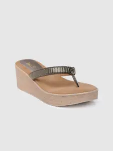 Inc 5 Women Textured Wedge Sandals