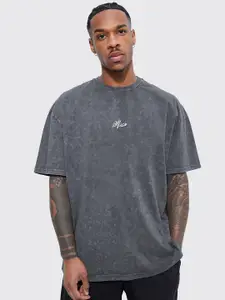 boohooMAN Oversized Washed Pure Cotton T-shirt