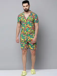 SHOWOFF Abstract Printed Shirt With Shorts
