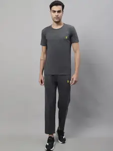 MACK JONNEY T-Shirt & Track Pant