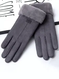 Alexvyan Women Patterned Winter Acrylic Gloves