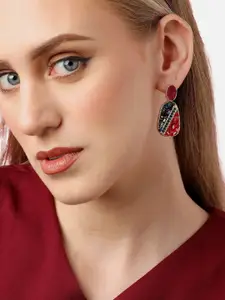 SOHI Gold-Plated Geometric Drop Earrings