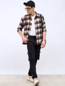 Styli Men Solid Relaxed Fit Cotton Joggers with Zipper Pockets