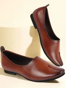 FAUSTO Men Textured Lightweight Mojaris