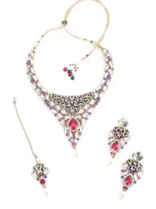 ODETTE Kundan-Studded  Necklace & Earrings Set With Maang Tika