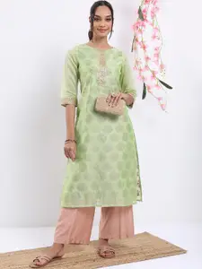 Vishudh Women Green Floral Printed Sequinned Kurta