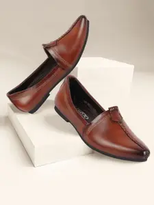 FAUSTO Men Textured Lightweight Mojaris