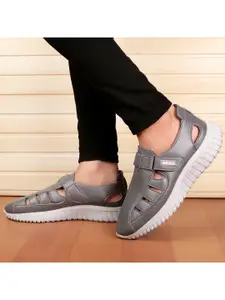 Bxxy Men Sweat Control Beathable Cushioning Shoe-Style Sandals