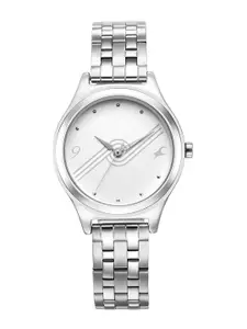 Fastrack Women Embellished Dial & Bracelet Style Straps Analogue Watch 6152SM07