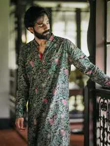 KISAH Floral Printed Mandarin Collar Straight Kurta