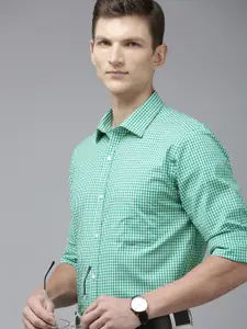 Park Avenue Pure Cotton Slim Fit Gingham Checked Formal Shirt