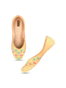 DESI COLOUR Embroidered Ethnic Mojaris