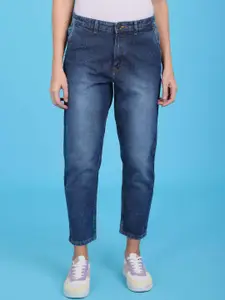 Flying Machine Women Mid Rise Clean Look Heavy Fade Boyfriend Fit Cropped Jeans