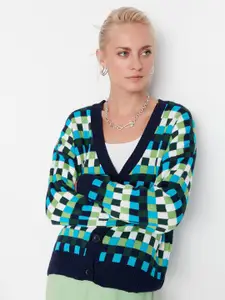 Trendyol Geometric Printed V-Neck Acrylic Sweater
