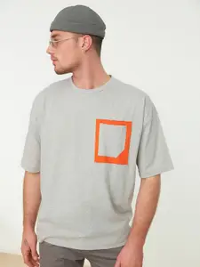 Trendyol Round Neck Pocket T-shirt