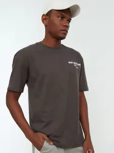 Trendyol Drop Shoulder Sleeves Pure Cotton T-shirt