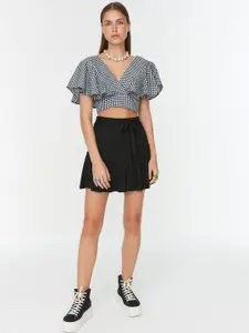 Trendyol Waist Tie-Up Above Knee Flared Skirt