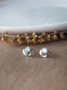 MANNASH Silver-Plated Leaf Shaped Studs Earrings