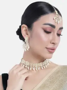 Peora Gold-Plated Kundan Choker Necklace Jewellery Set