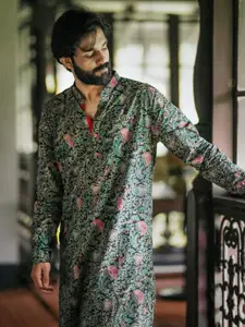 KISAH Floral Printed Mandarin Collar Straight Kurta