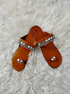 The Desi Dulhan Women Embellished Ethnic Leather Open One Toe Flats