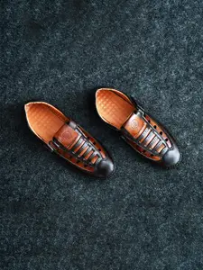 FOXYFOOT Men Textured Velcro Closure Fisherman Sandals With Laser Cuts