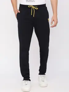 Underjeans by Spykar Men Mid Rise Regular Fit Cotton Track Pants
