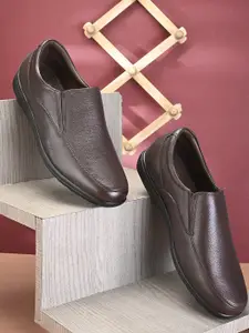 pelle albero Men Textured Leather Formal Slip-On Shoes