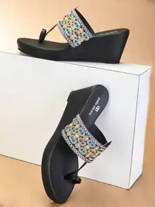 pelle albero Embroidered Wedge Heels