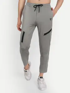 deb Men Regular Fit Mid-Rise Sports Cropped Track Pants With Zip Detail