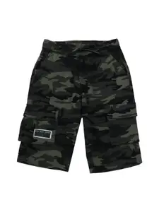 Gini and Jony Infants Boys Camouflage Printed Mid Rise Cotton Cargo Shorts