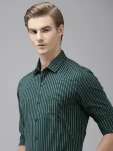 Arrow Men Originals Manhattan Slim Fit Striped Pure Cotton Formal Shirt