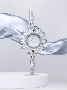 Titan Women Dial & Stainless Steel Bracelet Style Straps Analogue Watch 9893VM02