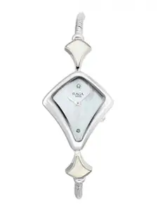 Titan Women Dial & Stainless Steel Straps Analogue Watch 9897VM03