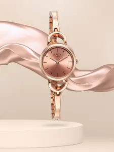 Titan Women Brass Dial & Bracelet Style Straps Analogue Watch 2724WM01