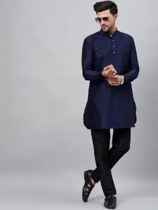 VASTRAMAY Men Mandarin Collar Regular Kurta Sets