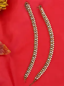 ANIKAS CREATION Gold-Plated Stone-Studded &  Beaded Anklets