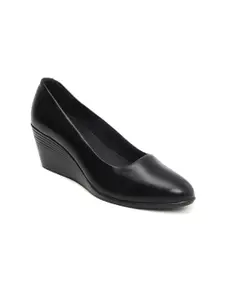 Zoom Shoes Round Toe Leather Wedge Heel Pumps
