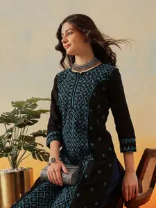 ADA Women Floral Embroidered Cotton Chikankari Kurta