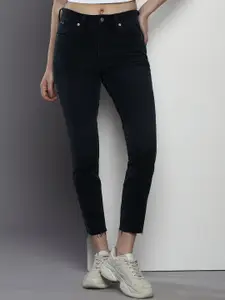 Calvin Klein Jeans Women Skinny Fit Cropped Stretchable Jeans